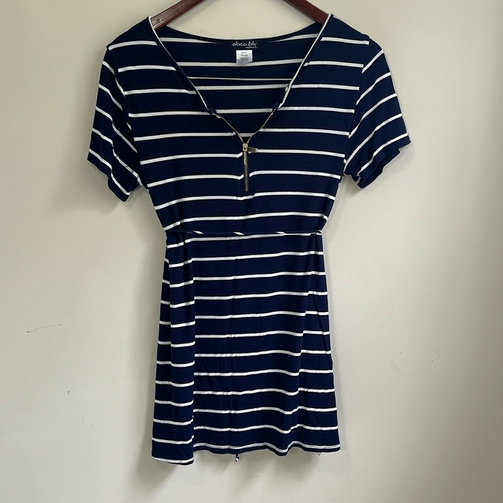 Olivia Blue Maternity Women’s Short Sleeve Shirt Size Medium